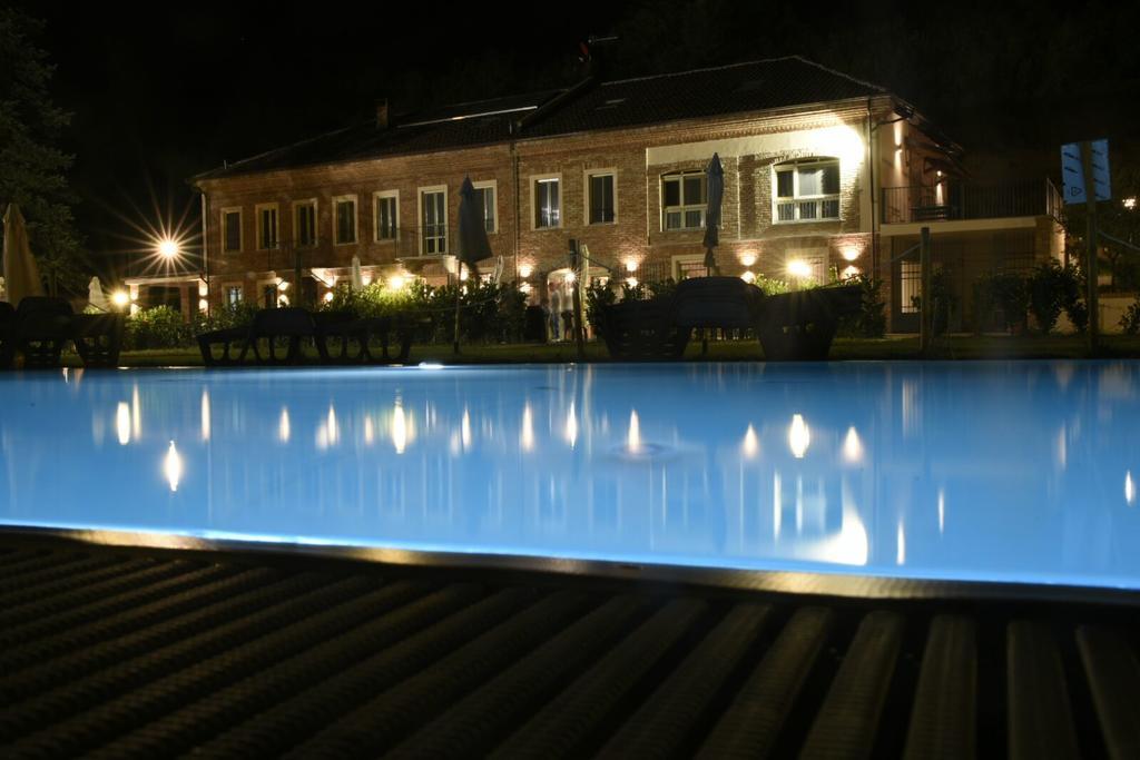 Cascina Vecchia Hotel Calamandrana Ngoại thất bức ảnh